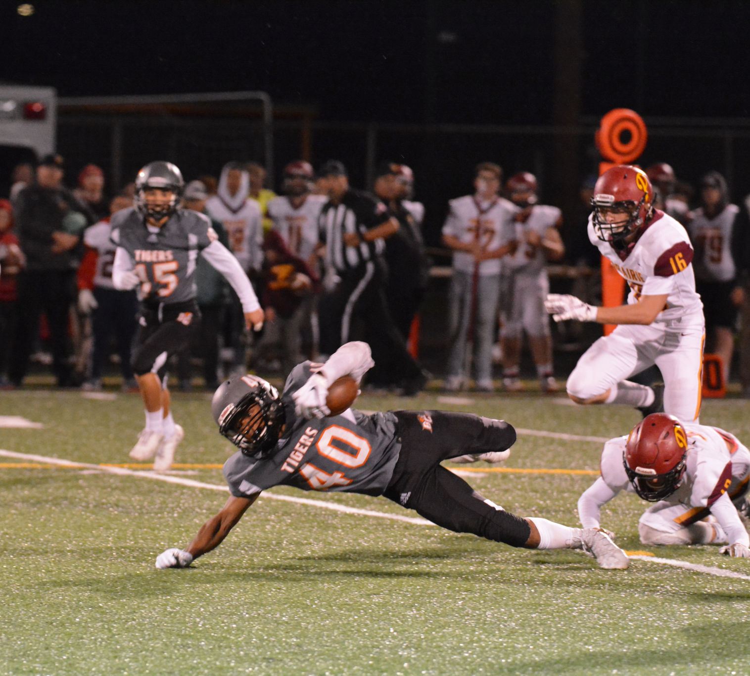 191002.Sports.BGPrairieFootball.CK.4.JPG